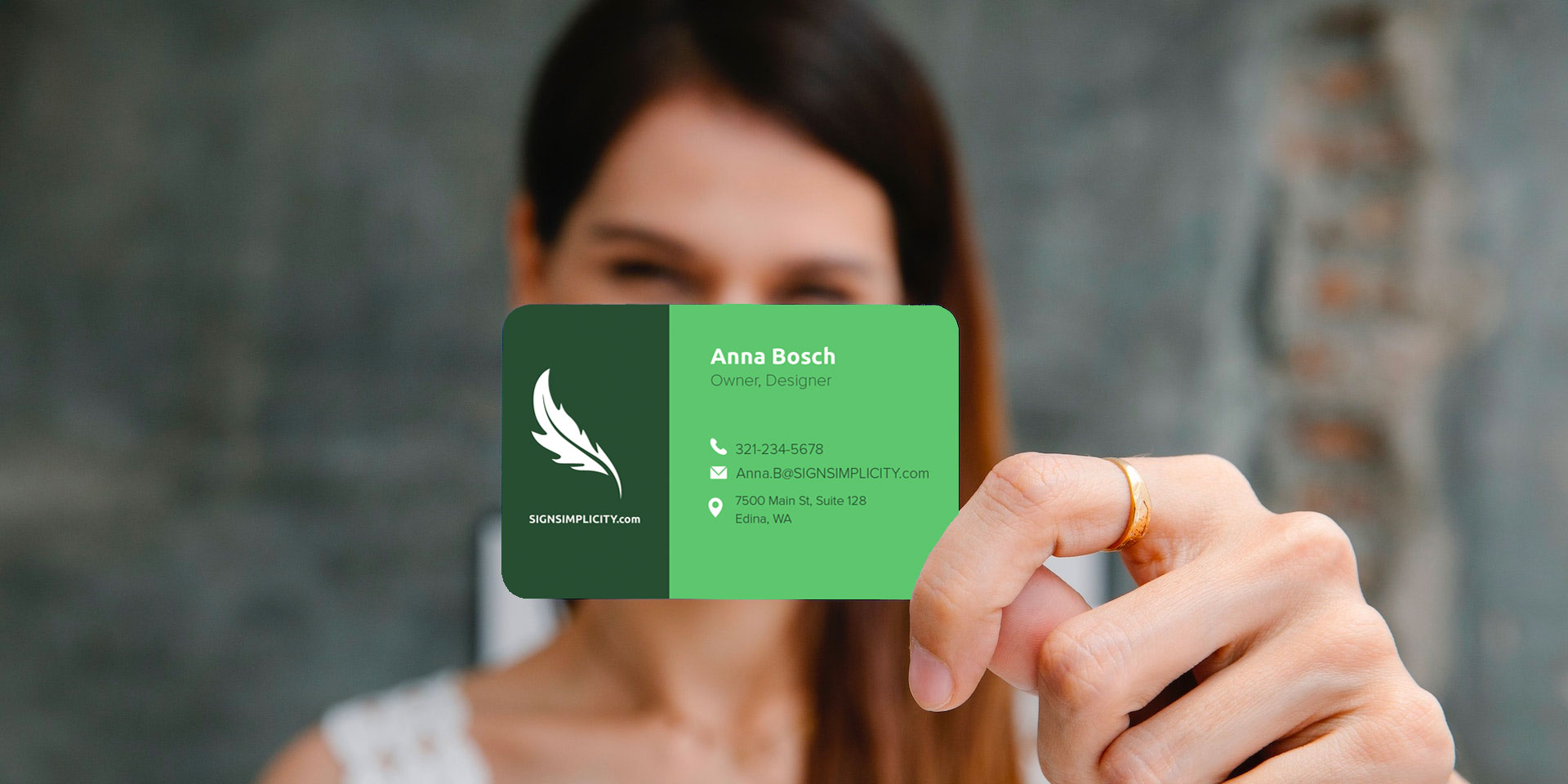How to Use Business Cards Effectively in Your Marketing